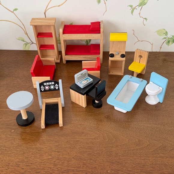 KidKraft Wooden Dollhouse Furniture Lot of 13 - Picture 11 of 11